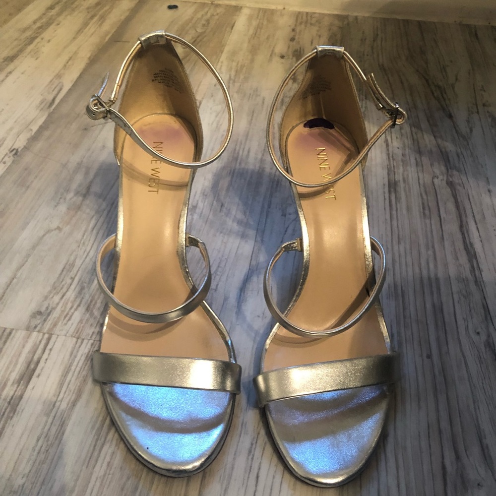 Nine West silver heels worn once